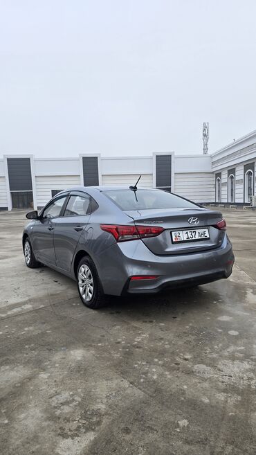 Hyundai: Hyundai Solaris: 2017 г., 1.6 л, Автомат, Бензин, Седан — 5