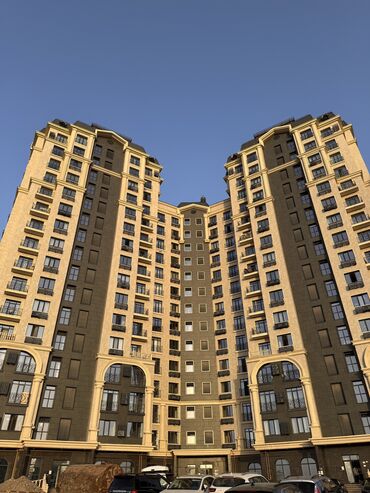 жалабат квартира: 4 бөлмө, 162 кв. м, Элитка, 12 кабат, ПСО (өзү оңдоп түзөтүп бүтүү үчүн)