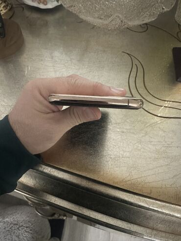 Apple iPhone: IPhone 11 Pro Max, 256 GB, Qızılı, Simsiz şarj — 6