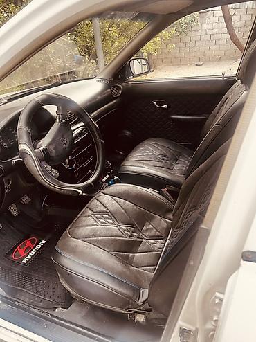 тонировка нового поколения: Hyundai Accent: 1994 г., 1.4 л, Механика, Бензин, Седан — 7