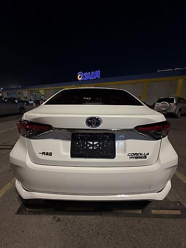 coroll: Toyota Corolla: 2020 г., 1.8 л, Вариатор, Гибрид, Седан — 3