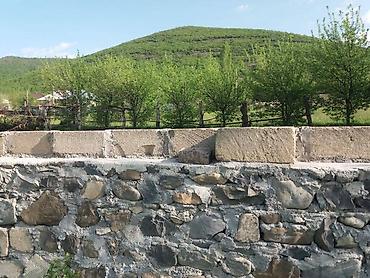 yeni yasamalda kiraye ev: Oğuz rayon Calut kəndində 3 otaqlı mənzil satılır istəyən əlaqə — 6