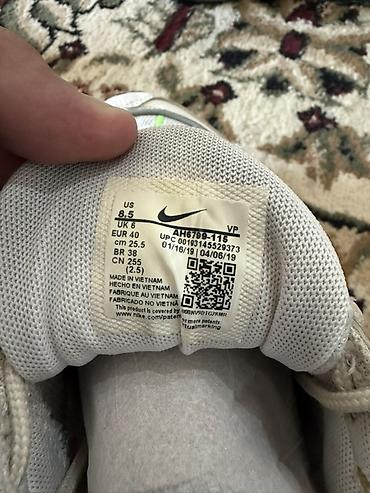 бу зонтик: Мужские кроссовки, 40, Nike, Б/у, цвет - Белый, Платная доставка — 5