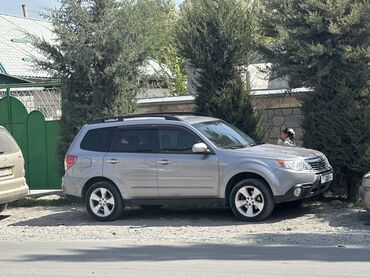решотка родиатра: Subaru Forester: 2010 г., 2.5 л, Автомат, Бензин, Кроссовер