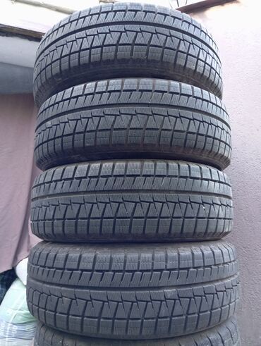 Шины: Шины 215 / 60 / R 16, Зима, Б/у, Комплект, Легковые, Япония, Bridgestone