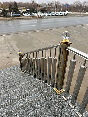 Изготовление перил: Изготовление перил Материал: Нержавеющая сталь, Наружные — 9