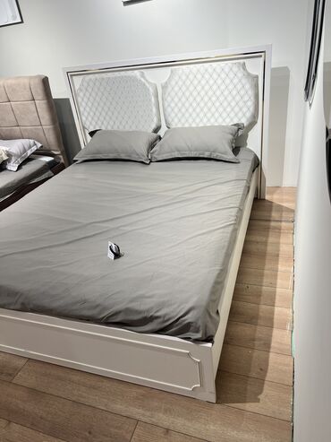 кровать двухэтажный: Двуспальная Кровать, Новый