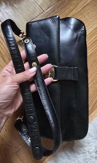 Torbe: Salvatore Ferragamo Vintage Black Leather Vara Wallet with Leather — 9
