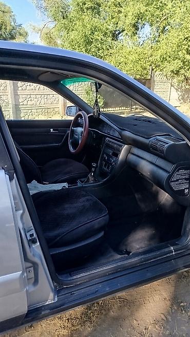 a4 b5: Audi A8: 1995 г., 2 л, Механика, Бензин, Седан — 6