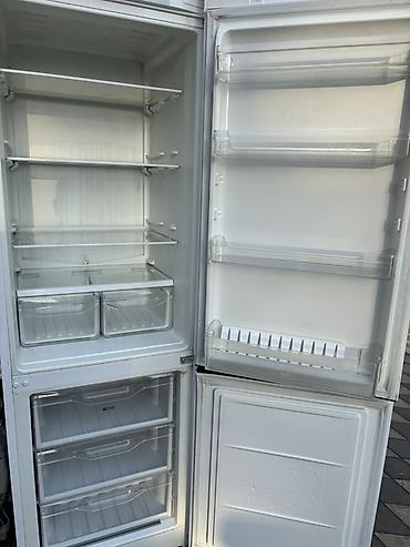 Soyuducular: Indesit iki qapılı soyuducu - Rəng: ağ, minimalist dizayn - Üst — 2