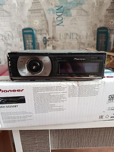 pıoneer: Pioneer avtomobil maqnitolası, 1-DIN formatında multimedia başlıq — 2
