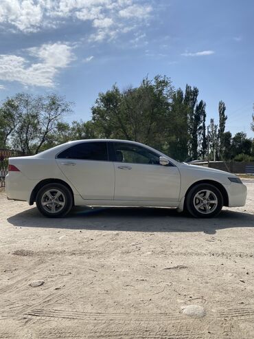 машиналар: Honda Accord: 2004 г., 2 л, Автомат, Бензин, Седан