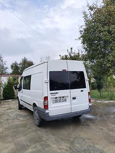 yer sumlayan traktor: Ford Transit: 2.4 l | 2006 il Van/Minivan — 5