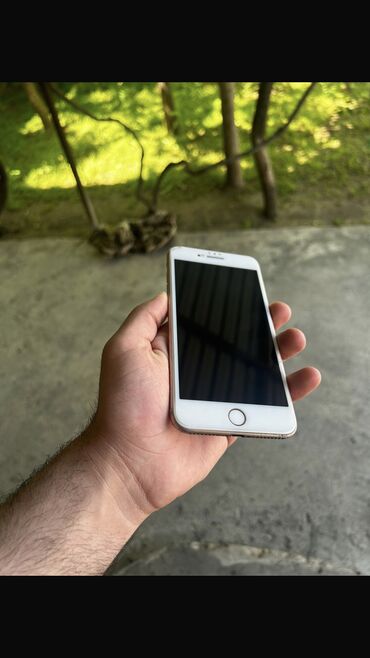 apple imac: IPhone 8 Plus, 64 GB, Qızılı, Barmaq izi, Face ID