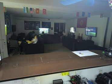кресло для компьютера б у: Срочно продаю действующий бизнес Ps club ( sony) К сожалению нету