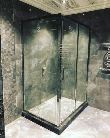 Duş kabinaları, arakəsmələr: Yeni Üstü açıq kabina, Künc üçün, Ödənişli çatdırılma — 16