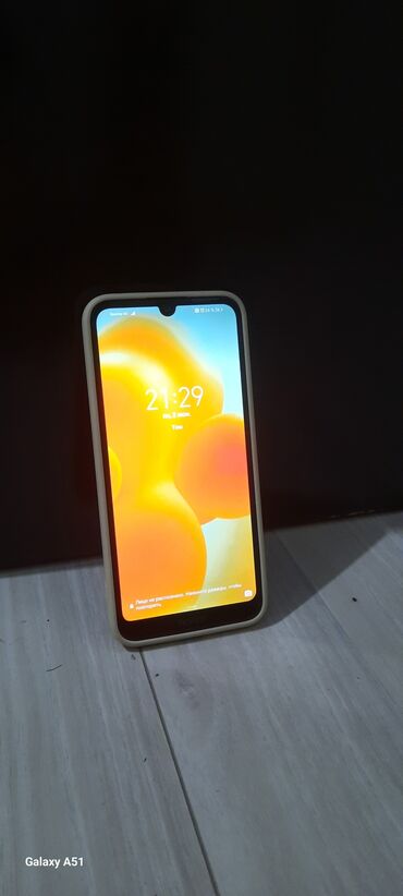 телефон нод 8: Honor 8, Б/у, 64 ГБ, цвет - Черный, 2 SIM