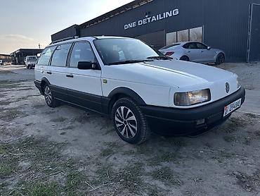 8 местный: Volkswagen Passat: 1992 г., 1.8 л, Механика, Бензин, Универсал — 4