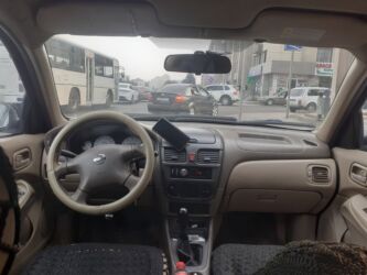 Nissan: Nissan Sunny: 1.3 l | 2006 il Sedan — 6