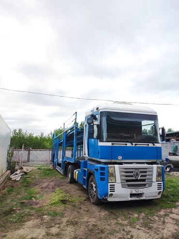 китайский комбайн: Тягач, Renault, 2003 г., Автовоз