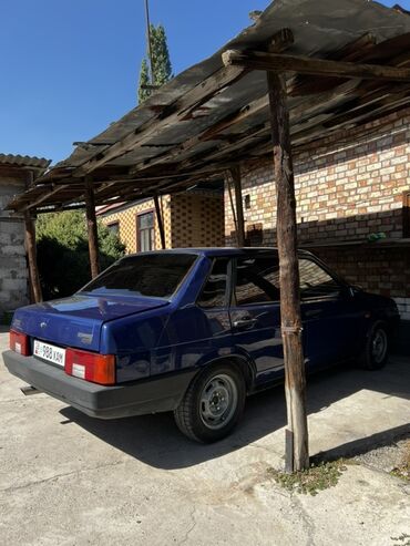 Продажа авто: ВАЗ (ЛАДА) 21099: 2003 г., 1.6 л, Механика, Бензин, Седан