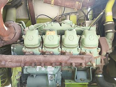 Силосоуборочные комбайны: Клас яагувар сатылат,свежый келди растаможен не оформлень.Уч жаткасы — 5