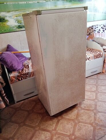 бу холодиник: Б-У. Звонить. Холодильник работает. Нет стекла. Кое где не целый