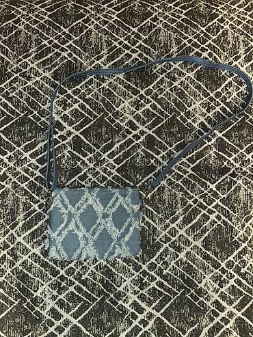 parca cantalar: Denim çiyin çantası - Material: mavi cins (denim), rellefli/saçaqlı — 1