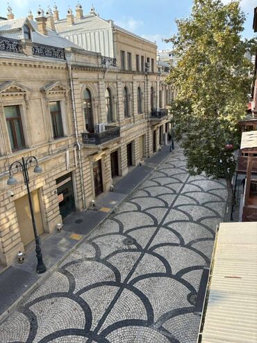 Köhnə tikili: Bakı, 3 otaqlı, Köhnə tikili, m. Sahil, 70 kv. m — 2