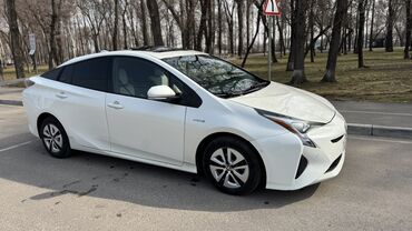 Toyota: Toyota Prius: 2018 г., 1.8 л, Вариатор, Гибрид, Хэтчбэк