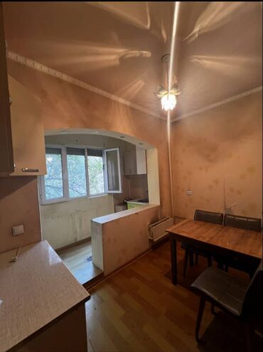 срочно сдаётся квартира маладая гвардия: 1 комната, 34 м², 105 серия, 3 этаж, Косметический ремонт