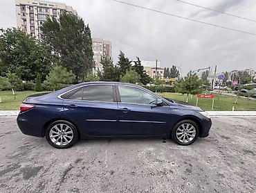 corolla 2004: Toyota Camry: 2017 г., 2.5 л, Автомат, Гибрид, Седан — 2