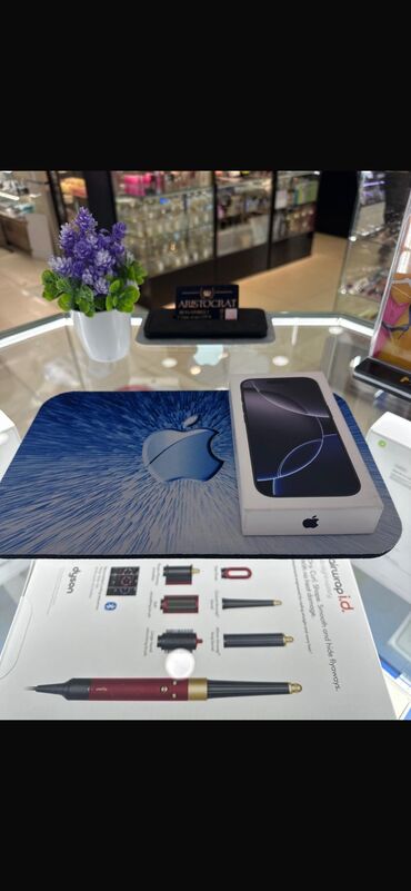 Apple iPhone: IPhone 16 Pro, Новый, 256 ГБ, Black Titanium