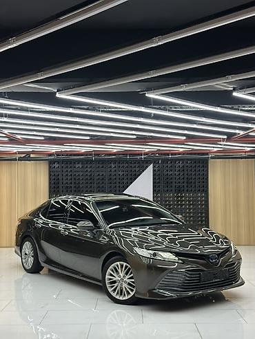 солид: Toyota Camry: 2018 г., 2.5 л, Автомат, Бензин, Седан — 2