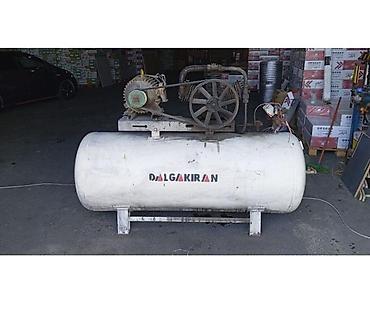 kompressor 100 liter: Kompressor satilir 2100 azn.300 litr.Unvan Baki(Gulu) — 1