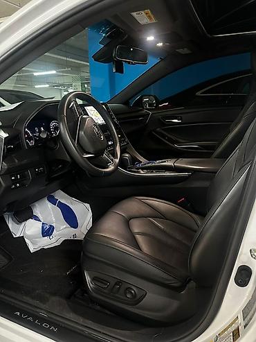 toyota sienna hybrid: Toyota Avalon: 2019 г., 2.5 л, Автомат, Гибрид, Седан — 4