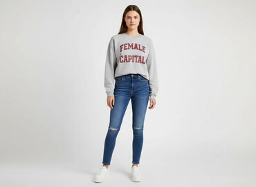 czarne spódnice dresowe: PULL&BEAR, Bluza damska
, rozmiar S