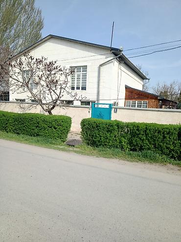 Продажа коттеджей и домов: 🏡 Продаётся двухэтажный кирпичный дом в п. Манас 📍 Недалеко от — 1