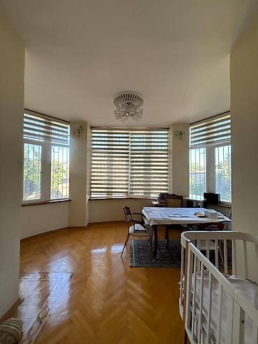 gence ev kirayesi: Bakıxanov qəs. 8 otaq, 370 kv. m, Kredit yoxdur, Orta təmir — 10