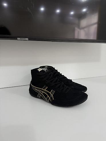Борцовки asics TIGER Носил пол года, нигде не порвано подошва целая at lalafo.kg Борцовки asics TIGER Носил пол года, нигде не порвано подошва целая