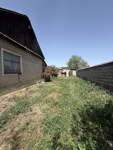 Продажа домов: Полдома, 64 м², 3 комнаты, Агентство недвижимости, Старый ремонт
