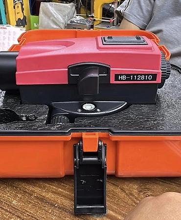 очок уста: Оптический нивелир HB-112810 в комплекте с прочным пластиковым кейсом — 1