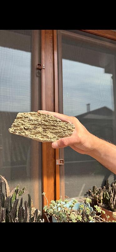 Akvarium daşları akanın içinənn çıxmadı toplam 18-19 klo bəzəkli
