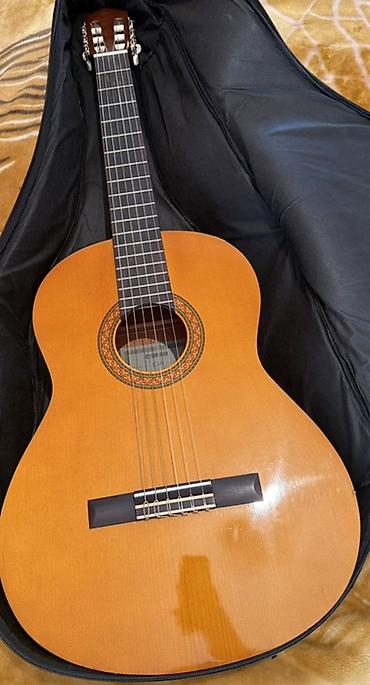 Klassik akustik gitara (Yamaha C-40) + yumşaq çanta - 4/4 ölçülü