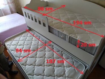 Qida məhsulları: Oğlan və qız üçün, Çarpayı, Matras ilə, Siyirməli