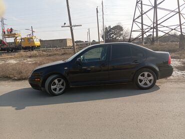 Volkswagen: Volkswagen Jetta: 2 l | 1998 il Sedan