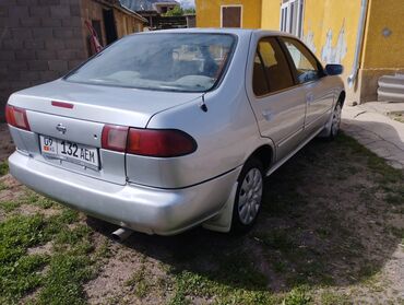 мазда 6 1 8: Nissan Sunny: 1995 г., 1.5 л, Автомат, Бензин, Седан