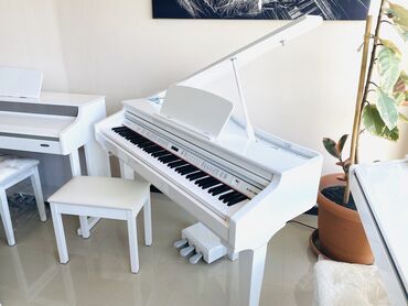 yamaha royal piano: Elektro royal Kurzweil KAG100 Polifoniya:64 Klavişlər:88 Səslər:200