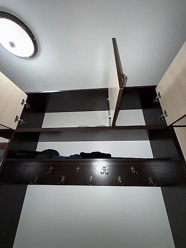 Гарнитуры для прихожей: Продаётся прихожая / мебель в коридор. Очень вместительная и удобная — 8