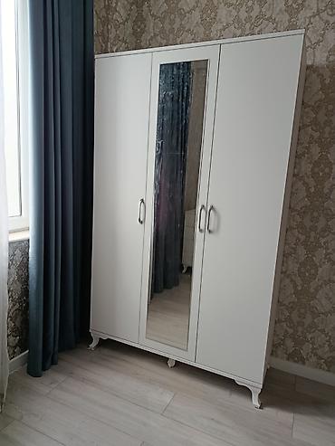 desmal: 3 qapılı paltar şkafı – güzgülü model - Dizayn: Ortada tam boy güzgü — 5